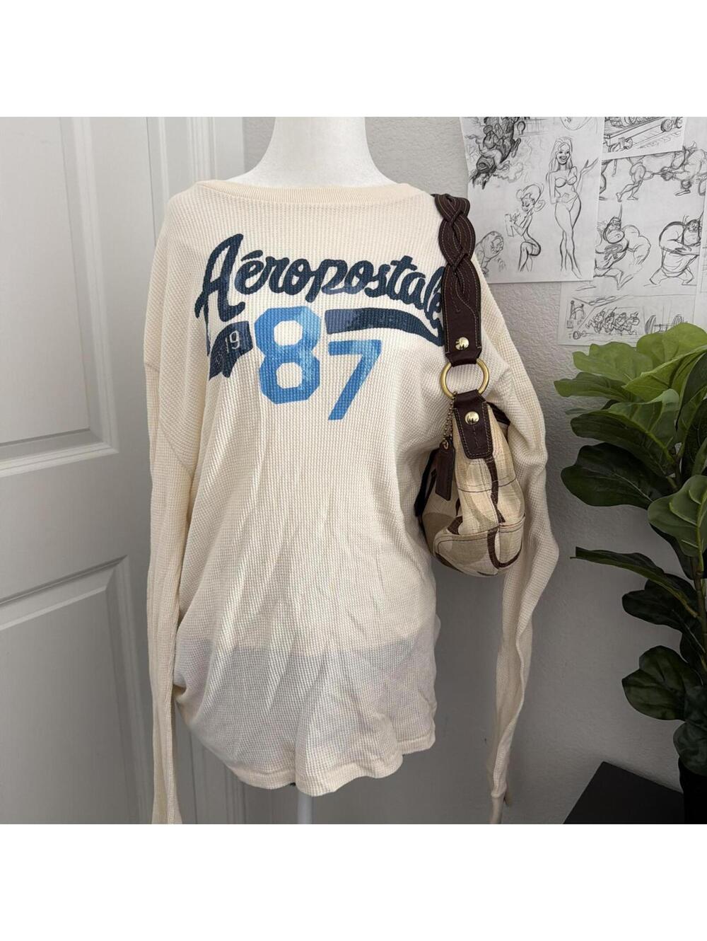 Aeropostale long sleeve top